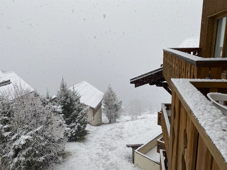 Live-update 128230